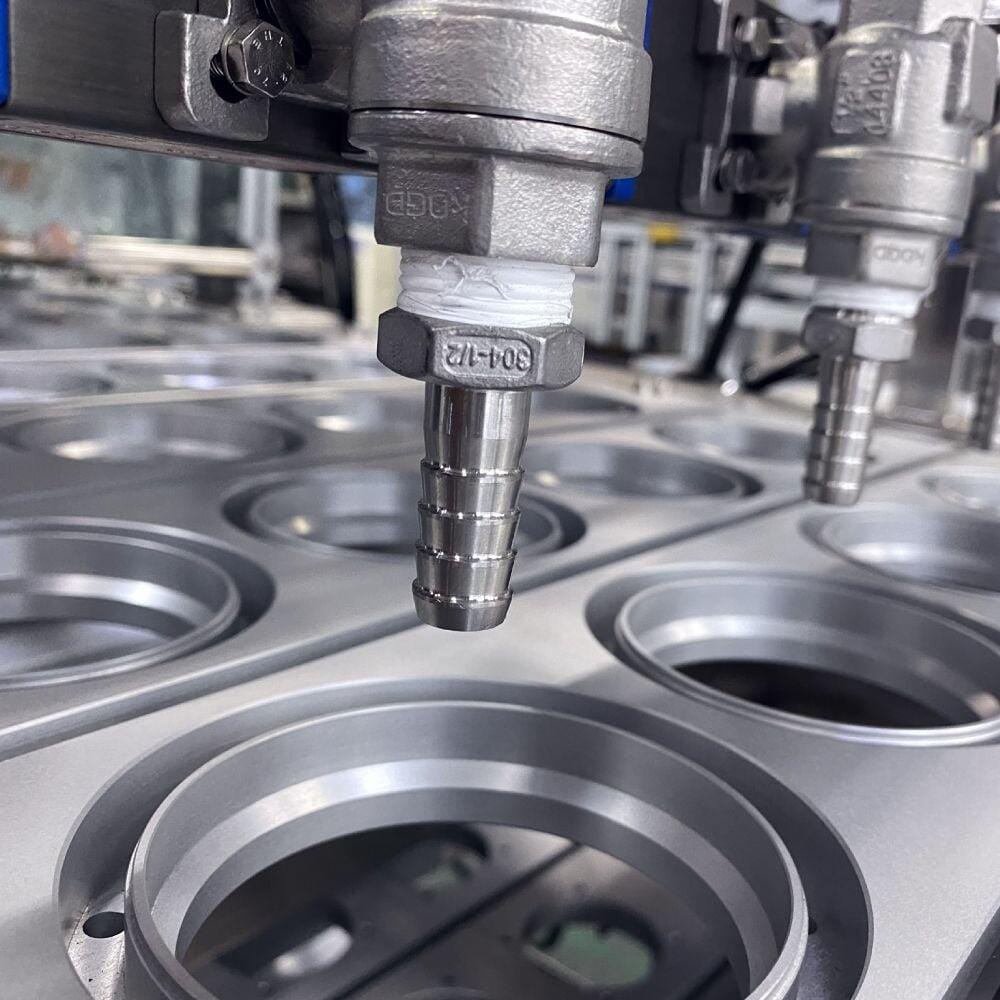 PH-22/66 multi-lane filling station with round container molds